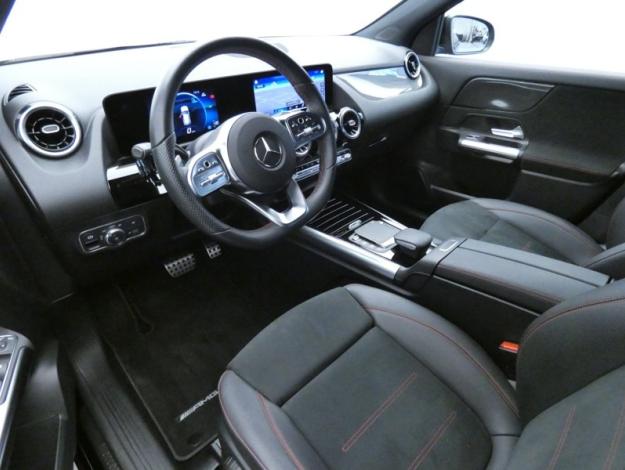MERCEDES-BENZ GLA 200 d AMG Line  