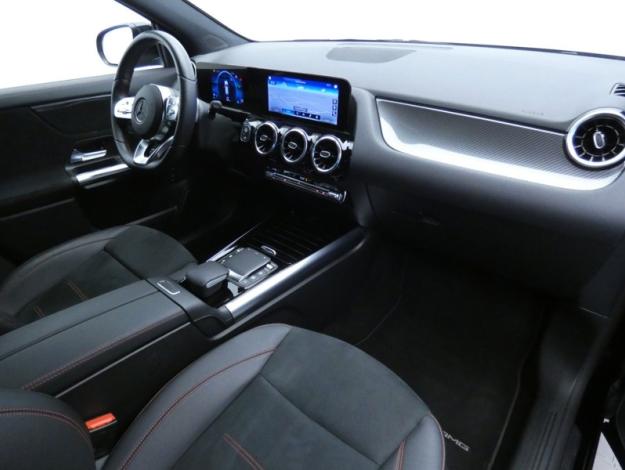 MERCEDES-BENZ GLA 200 d AMG Line  