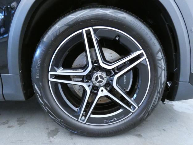 MERCEDES-BENZ GLA 200 d AMG Line  