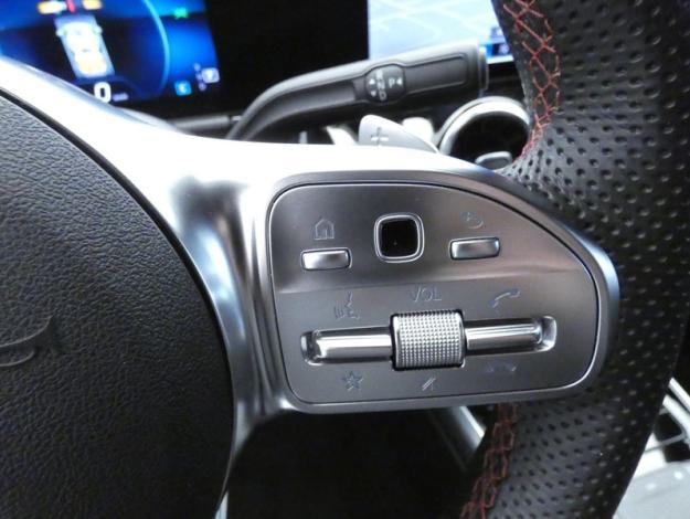 MERCEDES-BENZ GLA 200 d AMG Line  