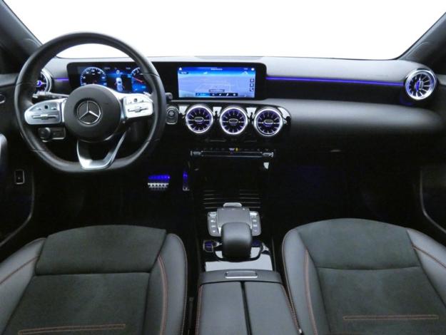 MERCEDES-BENZ Classe A 250 e AMG Line  