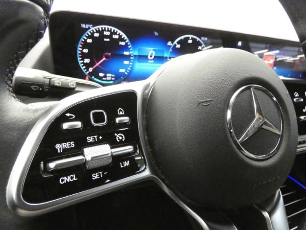 MERCEDES-BENZ EQA 250 Business Line  