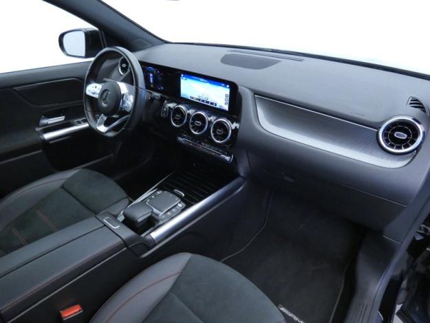 MERCEDES-BENZ GLA 200 d AMG Line  