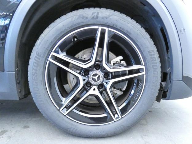 MERCEDES-BENZ GLA 200 d AMG Line  