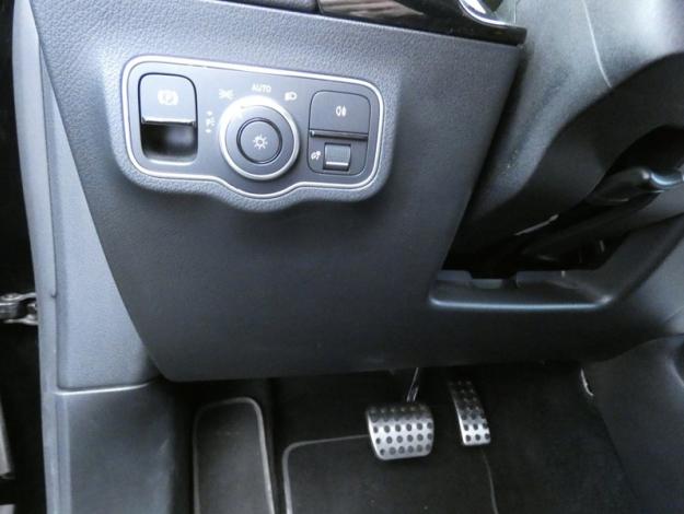 MERCEDES-BENZ GLA 200 d AMG Line  