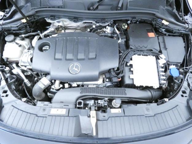 MERCEDES-BENZ GLA 200 d AMG Line  