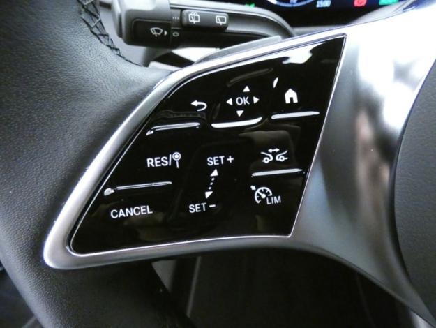 MERCEDES-BENZ GLA 250 e Hybrid EQ Progressive Line  