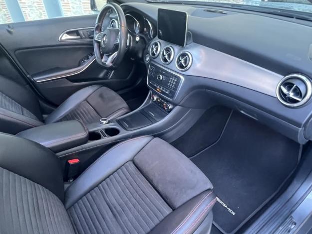 MERCEDES-BENZ GLA 220 d Fascination  