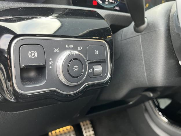 MERCEDES-BENZ Classe A 200 AMG Line  