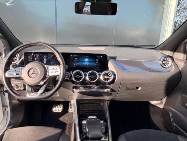 MERCEDES-BENZ GLA 200 d AMG Line  GLA 200 d AMG Line