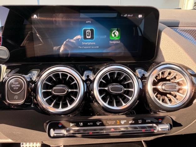 MERCEDES-BENZ GLA 200 d AMG Line  GLA 200 d AMG Line