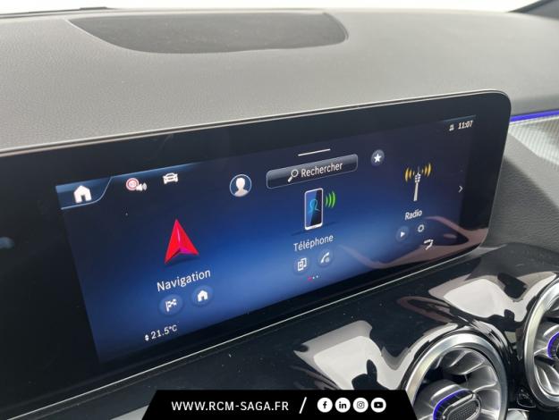 MERCEDES-BENZ GLA 200 d AMG Line  