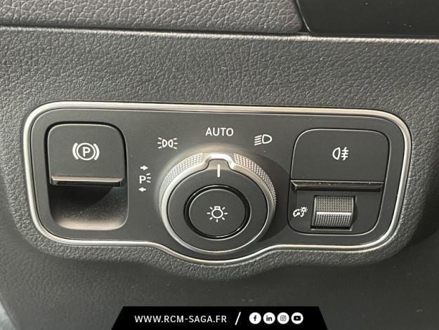 MERCEDES-BENZ GLA 200 d AMG Line  