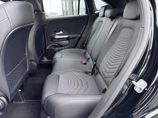 MERCEDES-BENZ GLA 250 e Hybrid EQ Business Line  GLA 250 e Hybrid EQ Business Line