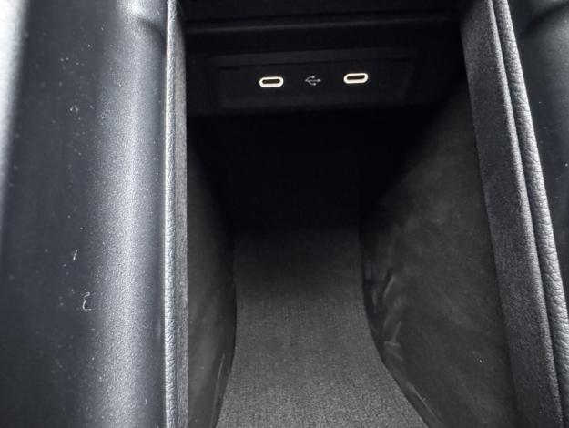 MERCEDES-BENZ GLA 250 e Hybrid EQ Business Line  GLA 250 e Hybrid EQ Business Line