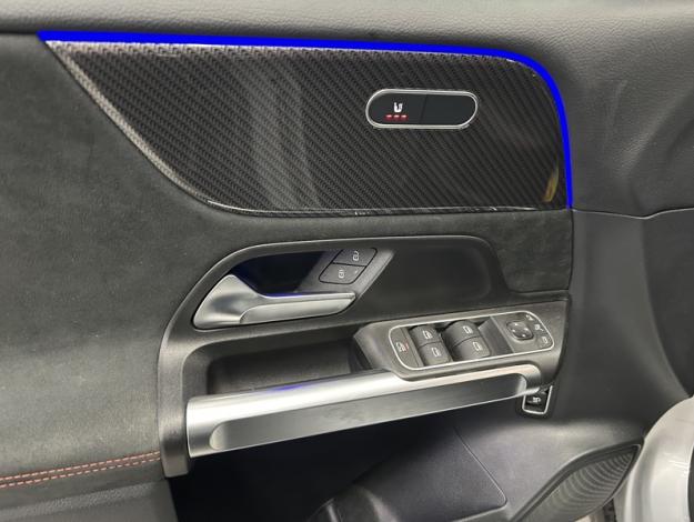 MERCEDES-BENZ GLB 200 d  