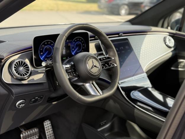 MERCEDES-BENZ EQE SUV 350+ AMG Line Toit Pano Burmester  