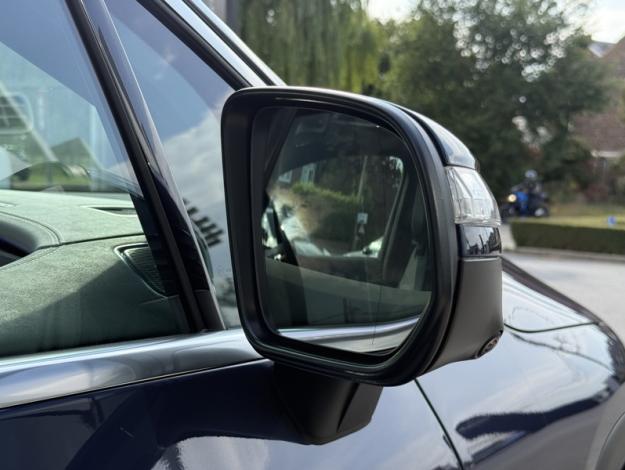 MERCEDES-BENZ EQE SUV 350+ AMG Line Toit Pano Burmester  