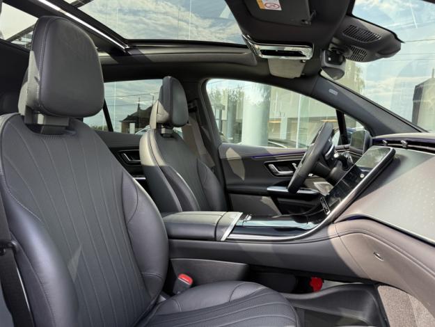 MERCEDES-BENZ EQE SUV 350+ AMG Line Toit Pano Burmester  