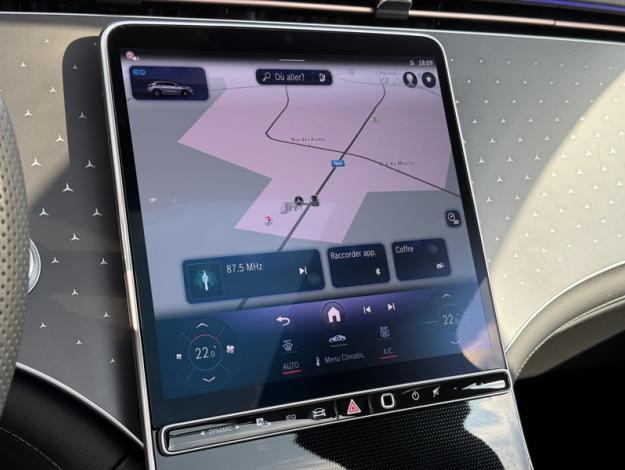 MERCEDES-BENZ EQE SUV 350+ AMG Line Toit Pano Burmester  