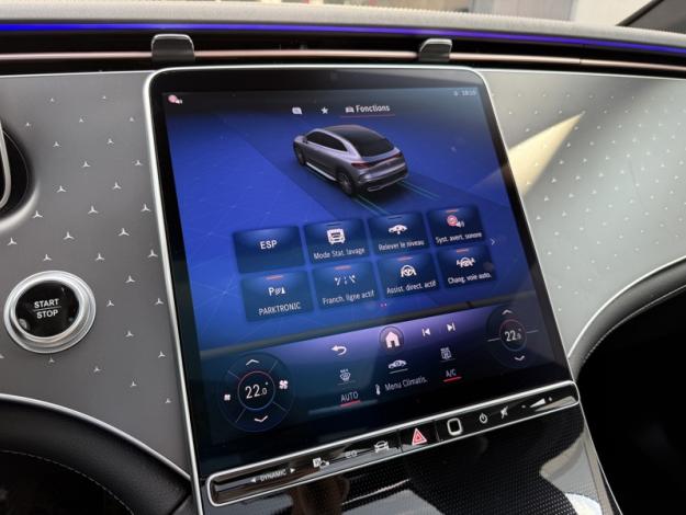 MERCEDES-BENZ EQE SUV 350+ AMG Line Toit Pano Burmester  