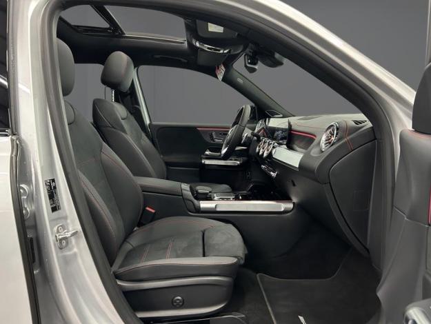 MERCEDES-BENZ EQB 300 4M AMG 7 places Toit Pano  