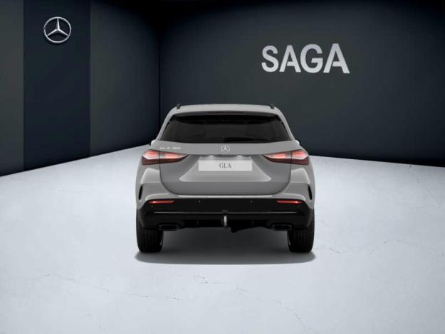 MERCEDES-BENZ GLA 180  Star Edition