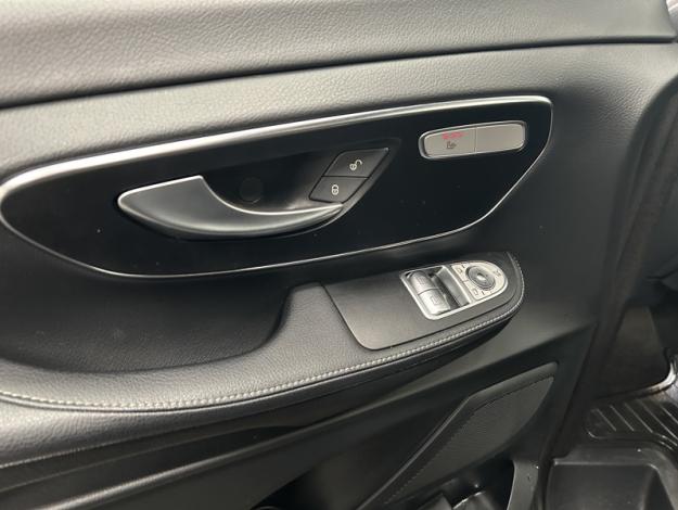 MERCEDES-BENZ V-Klasse V 300 d AVANTGARDE L2