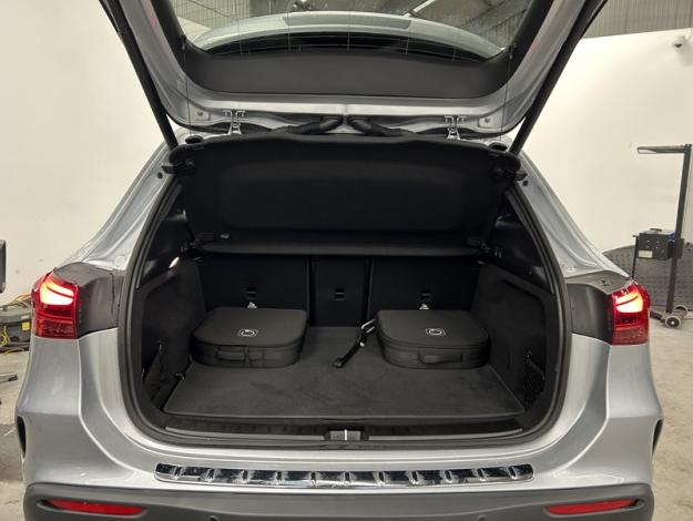 MERCEDES-BENZ EQA EQA 250+ SUV