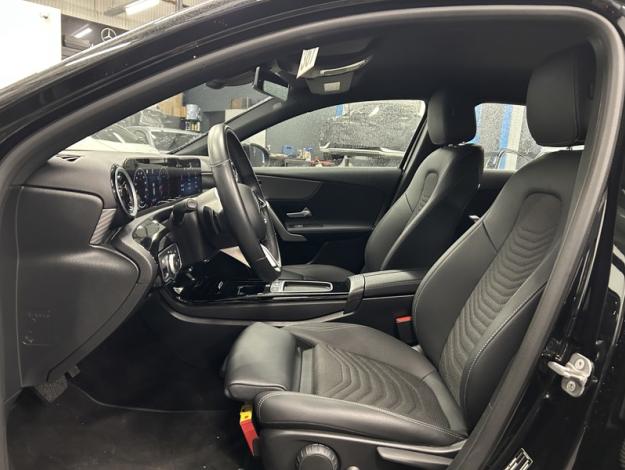 MERCEDES-BENZ A 180 Luxury Line  