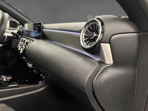 MERCEDES-BENZ A 250 e Berline AMG Pack Night  