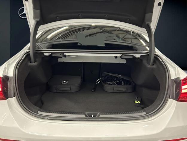 MERCEDES-BENZ A 250 e Berline AMG Pack Night  