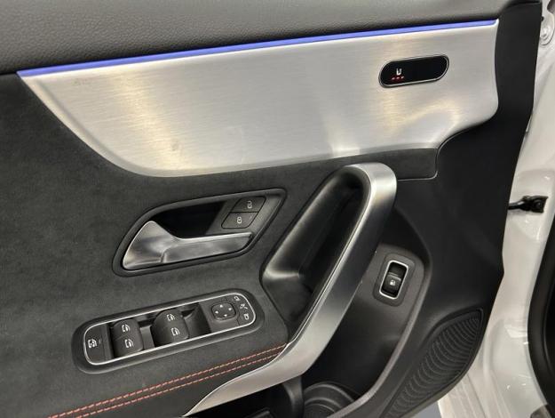 MERCEDES-BENZ A 250 e Berline AMG Pack Night  