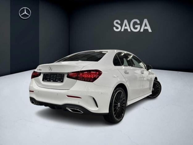MERCEDES-BENZ A 250 e Berline AMG Pack Night  