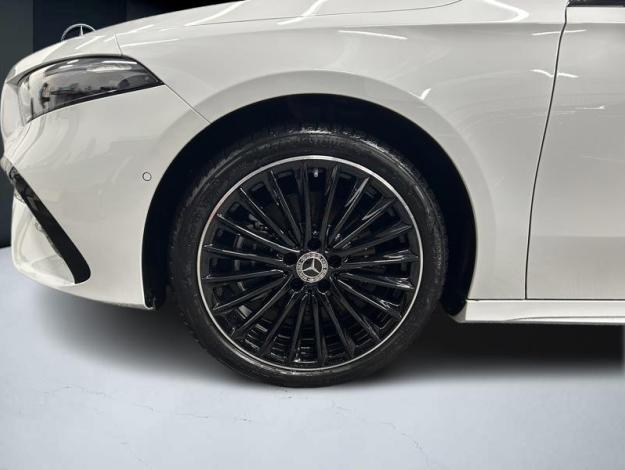 MERCEDES-BENZ A 250 e Berline AMG Pack Night  