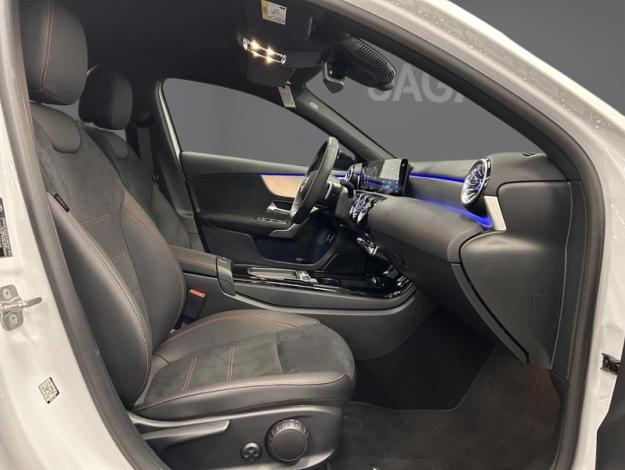 MERCEDES-BENZ A 250 e Berline AMG Pack Night  