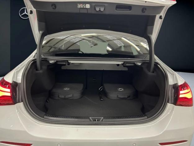 MERCEDES-BENZ A 250 e Berline AMG Pack Night  