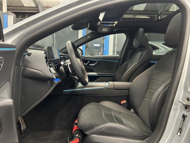 MERCEDES-BENZ E 300 de Berline AMG Hyperscreen Pano  