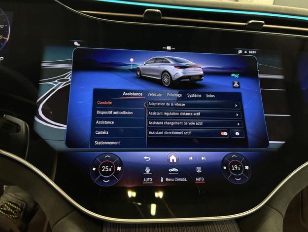 MERCEDES-BENZ EQE 43 AMG 4MATIC HyperScreen Pano  