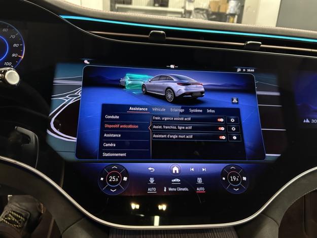 MERCEDES-BENZ EQE 43 AMG 4MATIC HyperScreen Pano  