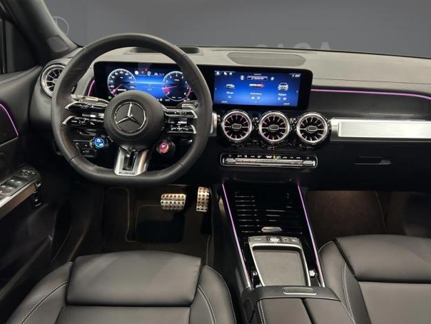MERCEDES-BENZ GLB 35 AMG 4Matic Pano Attelage Facelift  
