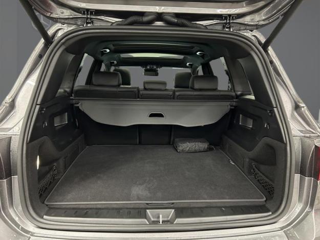 MERCEDES-BENZ GLB 35 AMG 4Matic Pano Attelage Facelift  