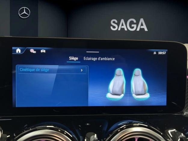 MERCEDES-BENZ GLB 35 AMG 4Matic Pano Attelage Facelift  