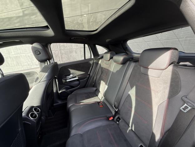 MERCEDES-BENZ GLA-Klasse GLA 200 d Off-Roader