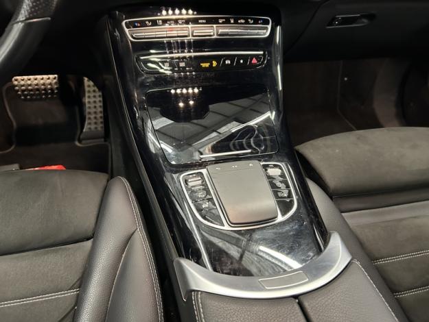 MERCEDES-BENZ EQC 400 4MATIC AMG Line Toit ouvrant  