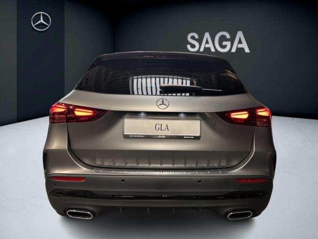MERCEDES-BENZ GLA 180   Star Edition