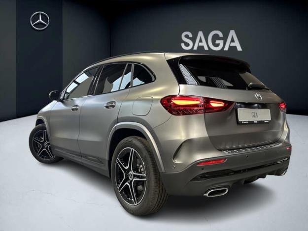 MERCEDES-BENZ GLA 180   Star Edition
