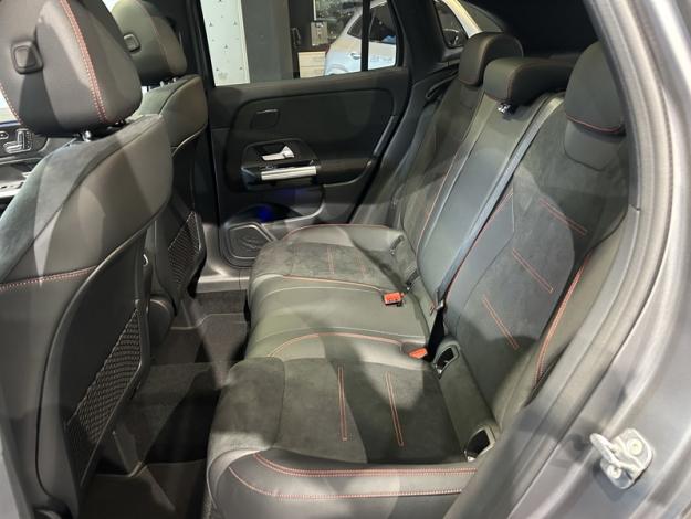 MERCEDES-BENZ GLA 180   Star Edition