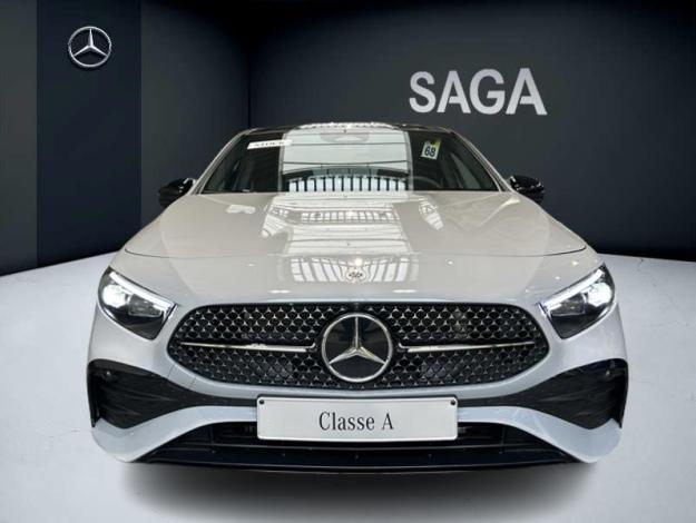 MERCEDES-BENZ A 180 d  AMG Line