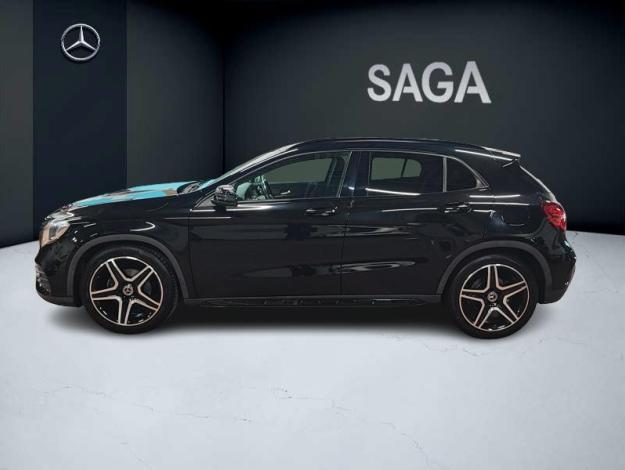 MERCEDES-BENZ GLA 180 AMG Pack Night  